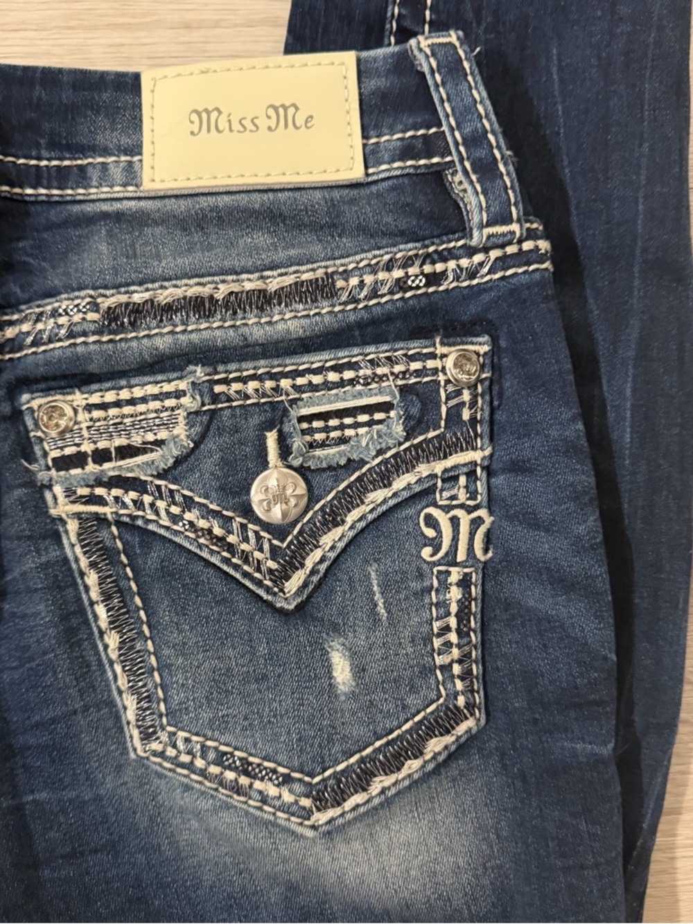 Miss Me Womens Curvy Ankle Skinny Jeans Distressed Flap Pockets Size 26 - Picture 10 of 10